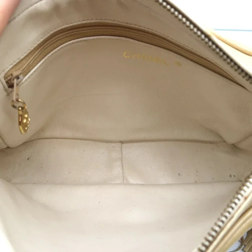Vintage Chanel Quilted Tassel Camera Bag Beige Leather Chain Strap Shoulder Bag - Picture 10 of 12